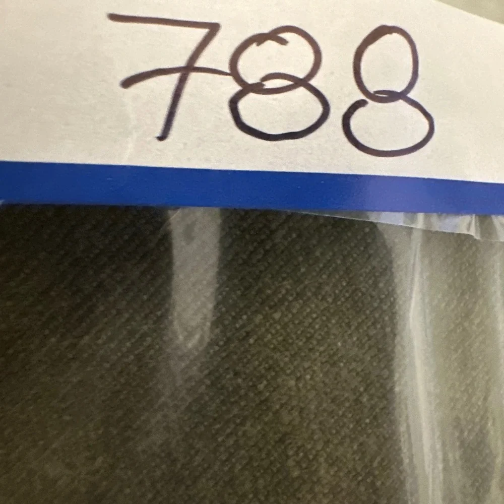 Uniqlo 788 789